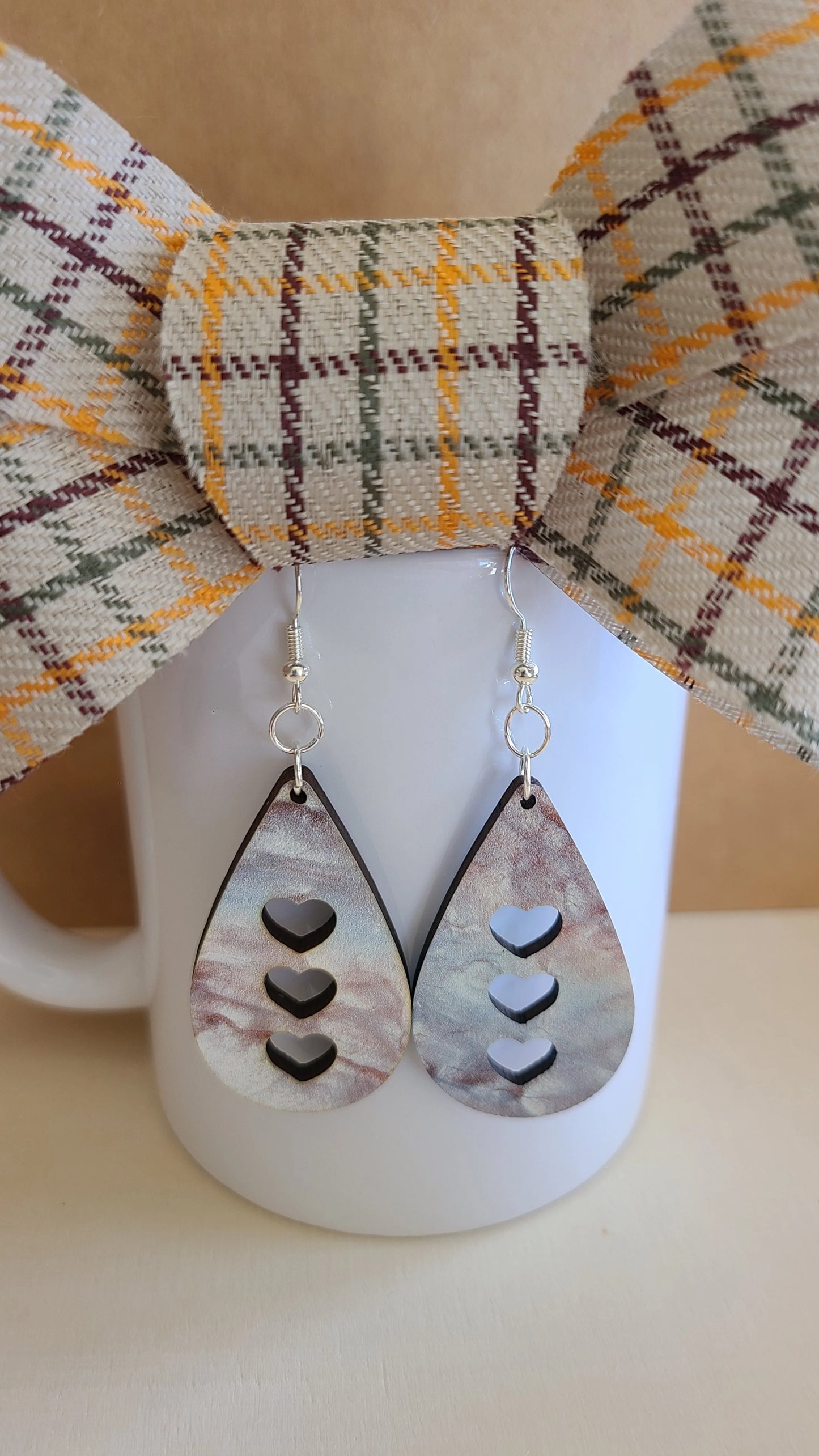 Mother of Pearl Teardrop Hearts Earrings