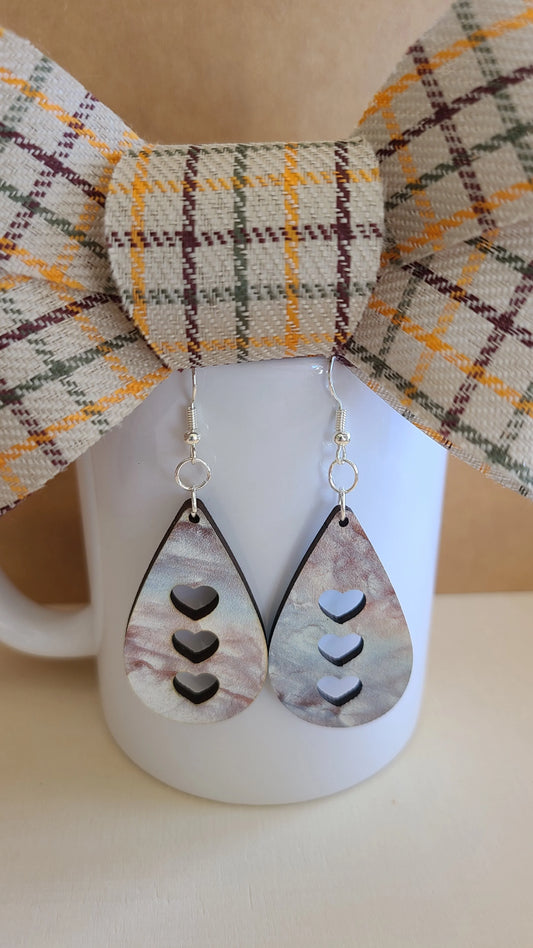 Mother of Pearl Teardrop Hearts Earrings